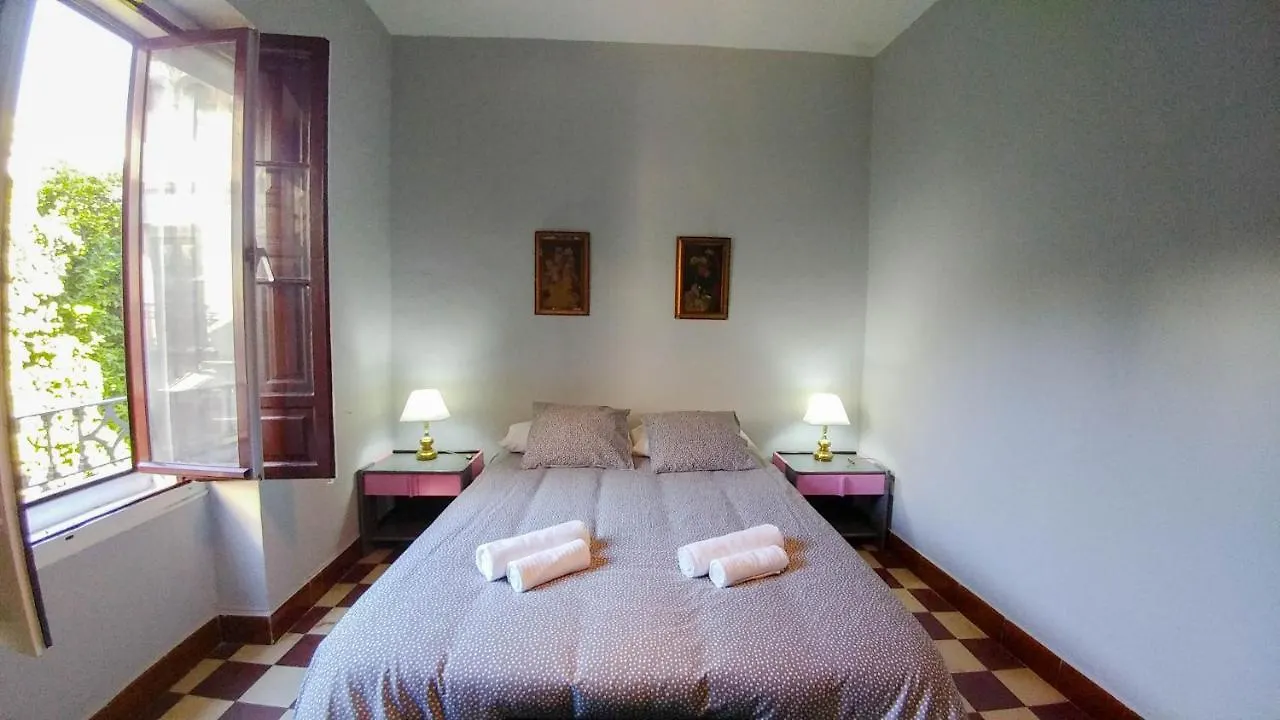 Apartamento Plaza De Dona Elvira 8 塞维利亚 0*,  西班牙